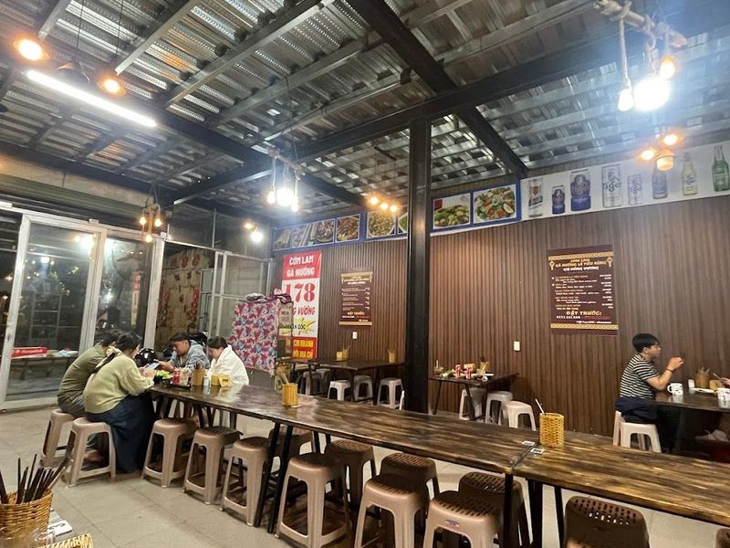 Cơm Lam Gà Nướng Lá Tiêu Rừng 178 Hùng Vương