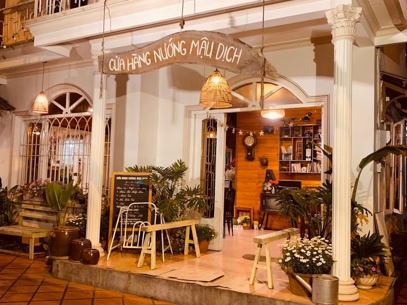 Cửa hàng nướng Mậu Dịch