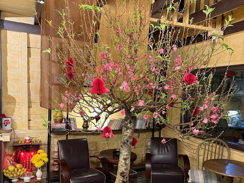 Tiệm Cà Phê Ô Cửa Mùa Đông