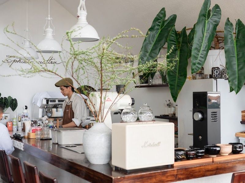 Tiệm cà phê phía tây mặt trời - Specialty Coffee Roastery