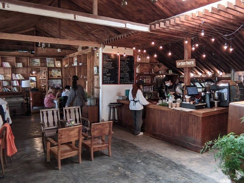 Tiệm Cà Phê Túi Mơ To