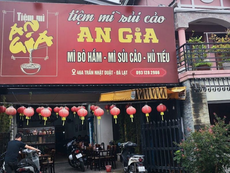 Tiệm mì An Gia